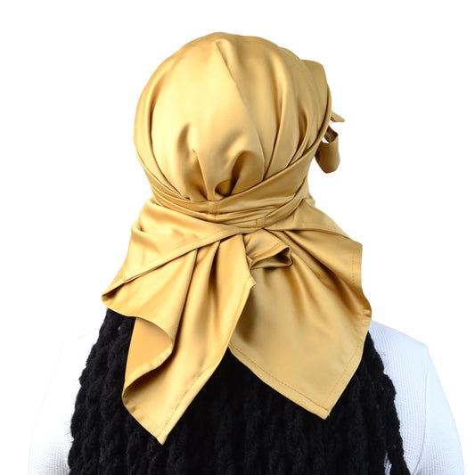 Gold adult satin doek